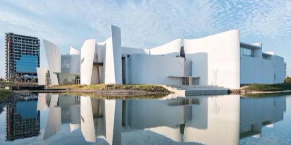 普利茲克建筑大師的浪漫杰作，混凝土竟然也能“此刻盡絲滑”？